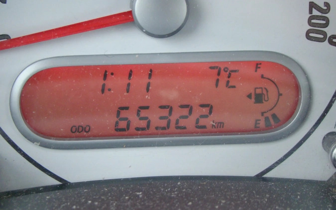 Opel Agila cena 5900 przebieg: 65323, rok produkcji 2010 z Złotów małe 67